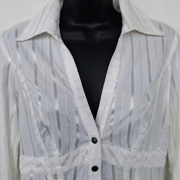 Sz M CACHE cream dressy ls v-neck blouse - Picture 2 of 3